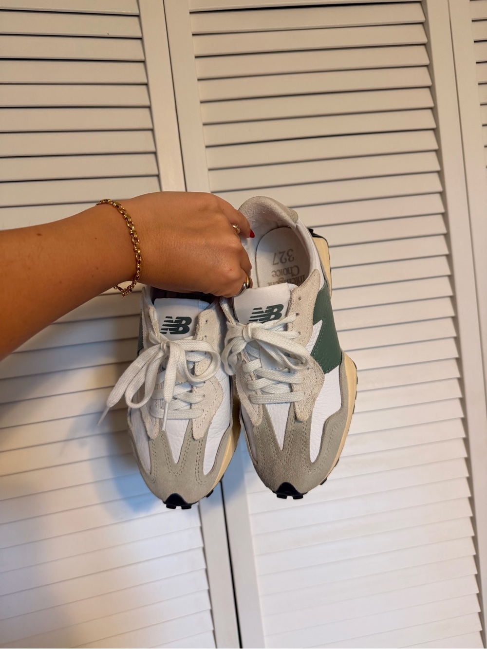 New Balance 327 Green Cream Suede Sneakers Women’s 7